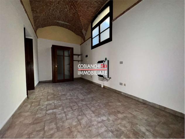 V000749 - INTRA , UFFICIO IN CENTRO CON POSTO AUTO COPERTO - Foto 7