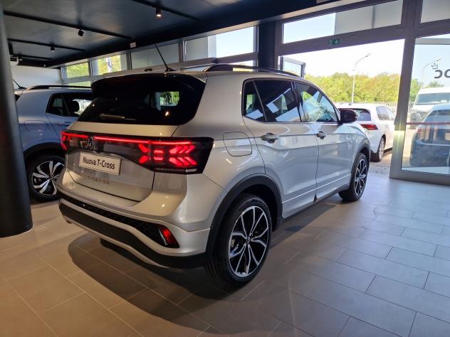 Volkswagen T-Cross T-Cross 1.0 tsi R-Line 115cv - Foto 5