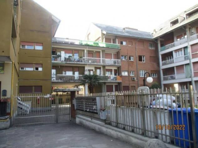 Immobile in asta di 58 m² con più di 5 locali in vendita a Limbiate - Foto 3