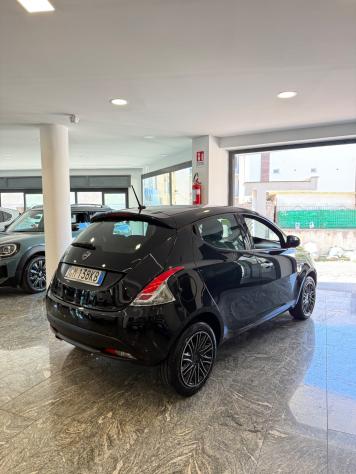Lancia Ypsilon 1.2 69 CV 5 porte GPL Gold - Foto 4