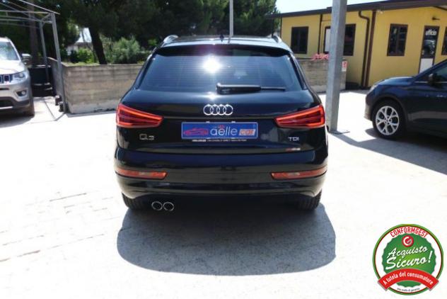 AUDI Q3 2.0 TDI 120 CV Design rif. 23940174 - Foto 6