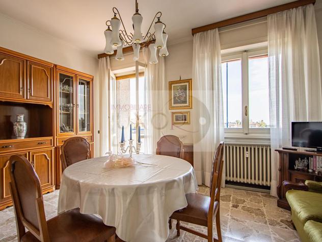 Appartamento 4 locali con balconi a Casatenovo - Foto 9