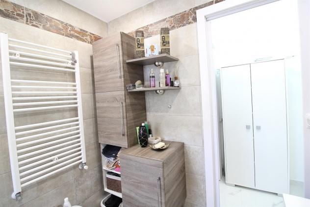 Porzione di corte di 3 locali e servizi - Foto 16