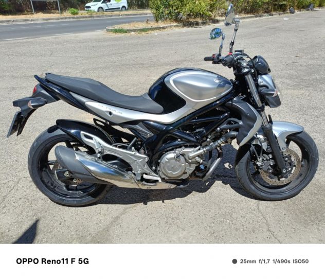SUZUKI GLADIUS 650 SFV