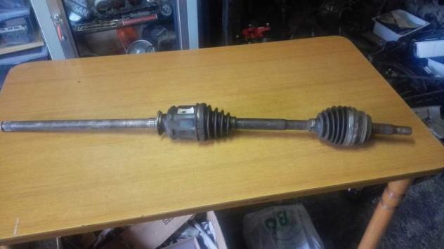 Semiasse Anteriore DESTRO / DX TOYOTA RAV 4 D4D 2005