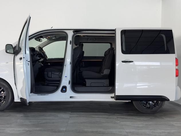 Toyota Proace Verso Proace Verso 2.0D 180 CV L1 D Black Edition 8 posti - NO VINCOLO FINANZIAMENTO - Foto 4