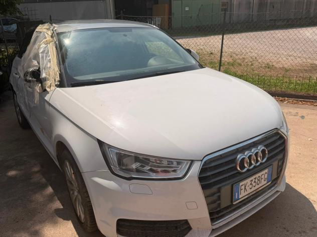 Audi A1 SPB 1.6 TDI 116 CV S tronic Admired - Foto 7