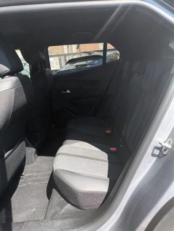 PEUGEOT 2008 1200 PURETECH ALLURE 130CV EAT8 CARPLAY ITALIA rif. 23999588 - Foto 8