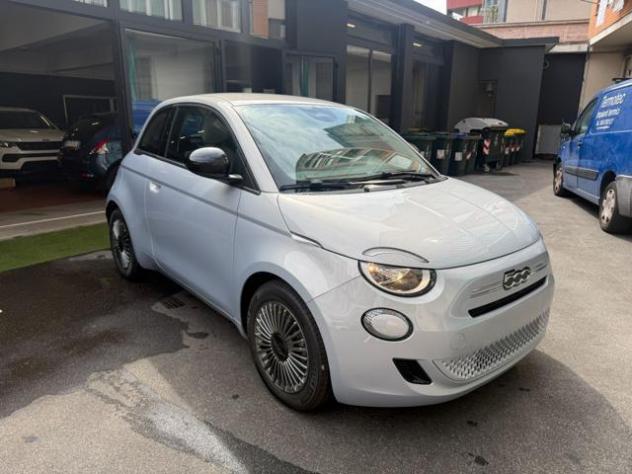 FIAT 500 1.0 Hybrid 65cv Icon + Pack Comfort Km Zero rif. 24121507 - Foto 3