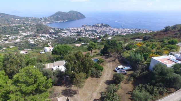 Lipari, Isole Eolie, vendesi splendida villa a circa quindici minuti di auto/sco
