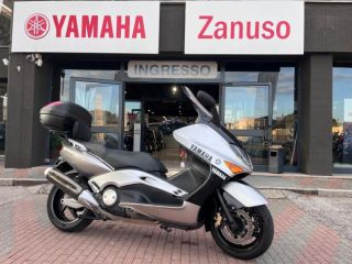 Yamaha T Max null