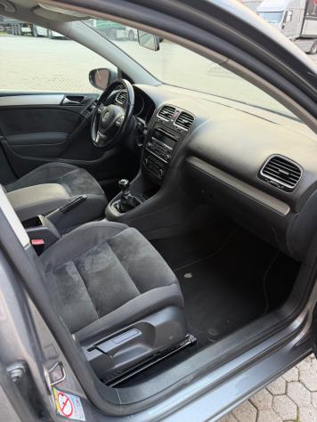 Volkswagen Golf 2.0 TDI 140CV DPF 5p. Highline - Foto 6