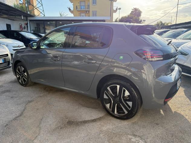 PEUGEOT 208 2025 1.2 BNZ 15000KM 101CV ALLURE - Foto 6