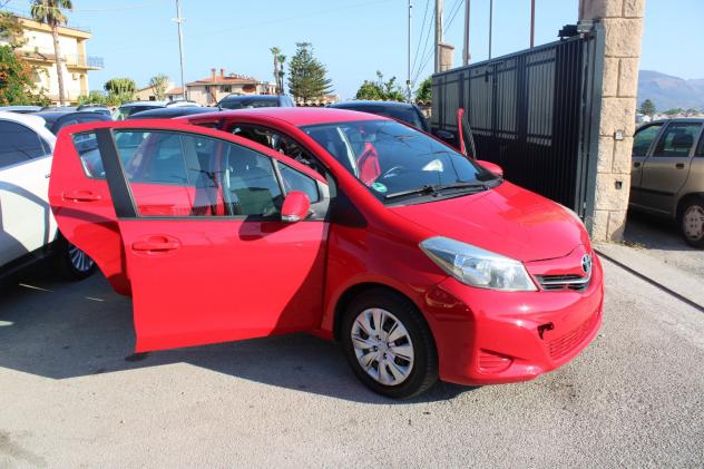 Toyota Yaris 1.4 D-4D DPF 5 porte - Foto 8