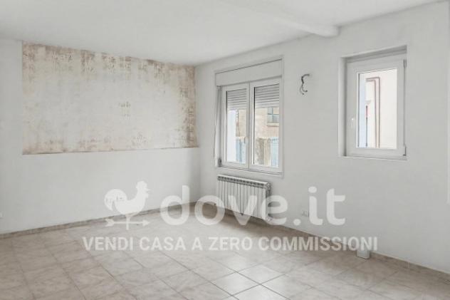 Casa indipendente di 125 m² con 4 locali e box auto in vendita a Fiesso Umbertiano