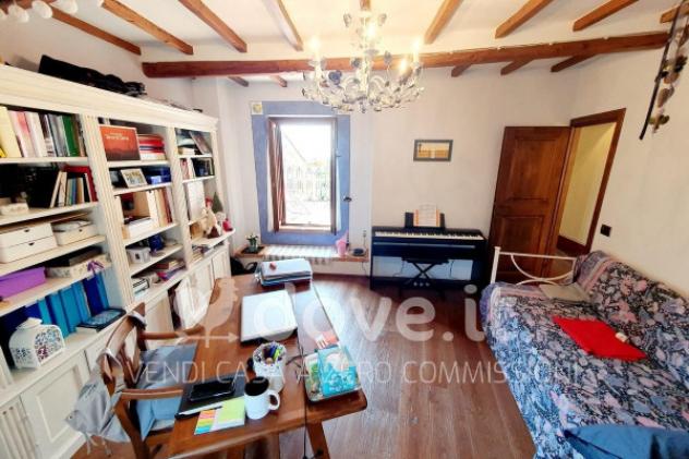 Casa indipendente di 205 m² con più di 5 locali in vendita a Radicofani - Foto 3