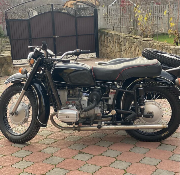 Sidecar Dnepr MT11 percorsi 10. 000 km. anno 1988 - Foto 4