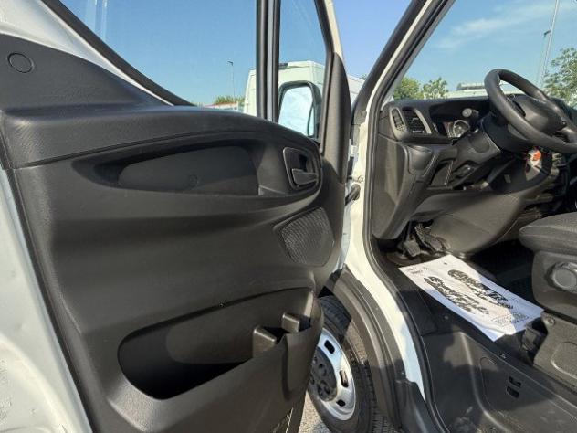 IVECO DAILY 35C14H BOX + SPONDA con porta laterale - Foto 10