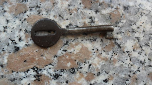 ANTICA CHIAVE IN FERRO BATTUTO - femmina -