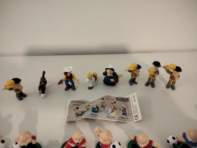 Piccola collezione sorpresine Ferrero - Foto 3