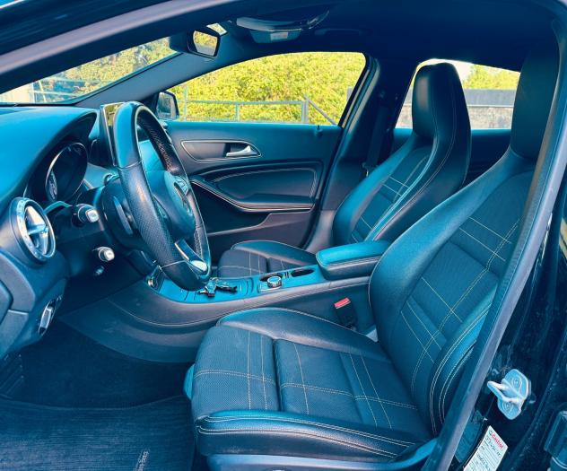 Mercedes-benz GLA 200 d Premium - Foto 9