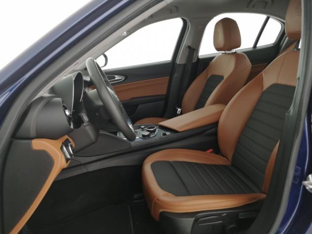 Alfa Romeo Giulia 2.2 Turbodiesel 136 CV AT8 Business - Foto 9