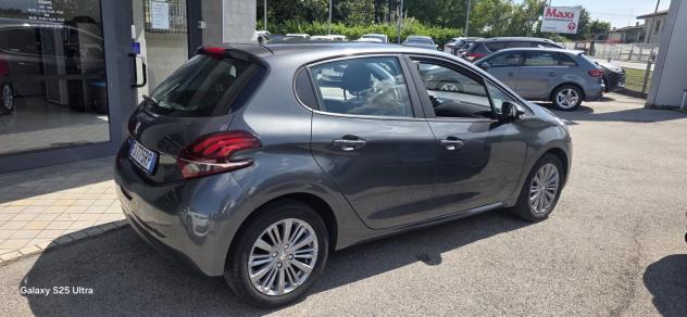Peugeot 208 1.2 GPL Neopatentati - Foto 4