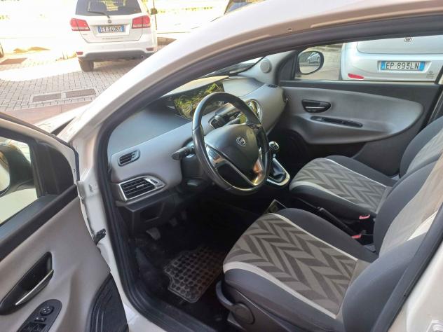 Lancia Ypsilon 1.2 69 CV 5 porte Gold opening edition - Foto 9