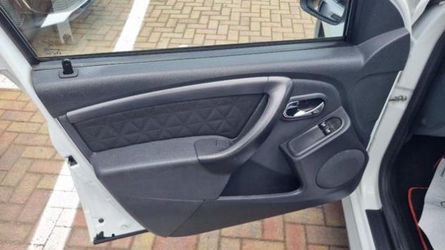 DACIA Duster 1.5 dCi 110CV 4x2 Ambiance rif. 23799799 - Foto 8