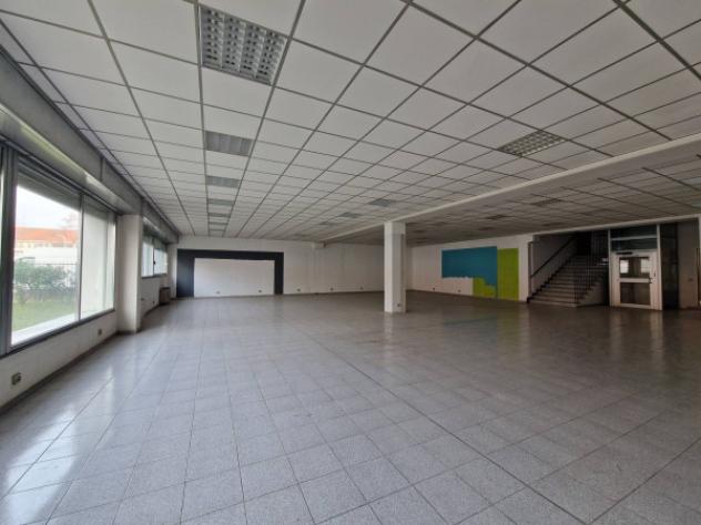 Immobile di 1052 m² con più di 5 locali in vendita a Novate Milanese - Foto 8