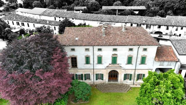 PALAZZO di 12 vani e di 610 mq (MILZANO) rif. SFSMABS - Foto 5