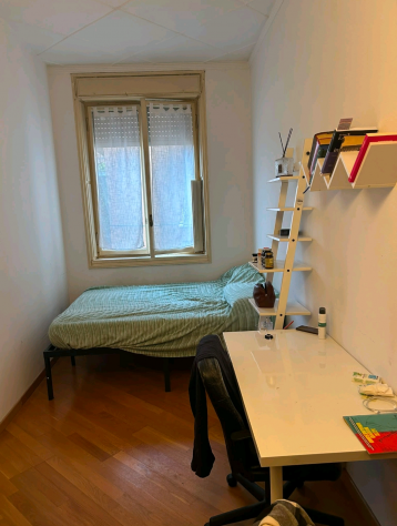 SINGOLA ZONA LORETO-CENTRALE-CAIAZZO 600€ - SPESE INCLUSE - Foto 4