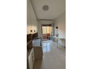 stanza singola con balcone privato-380 euro