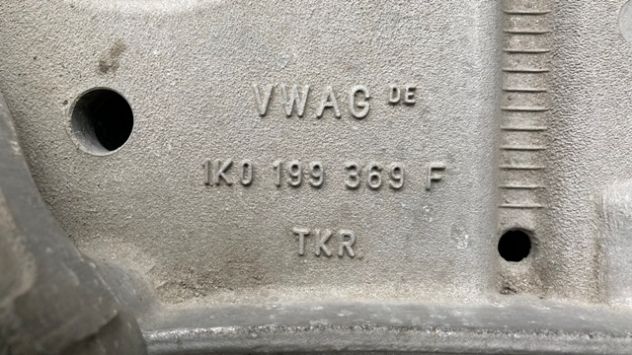 Culla motore Volkswagen Golf 6 2.0TDI del 2010 (1K0199369F) - Foto 2