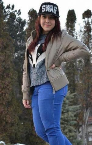 Donna di Acerra. Fisico Normale Tel: