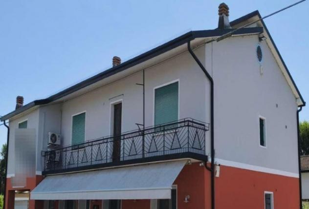 Immobile in asta di 357 m² con più di 5 locali in vendita a Megliadino San Vitale