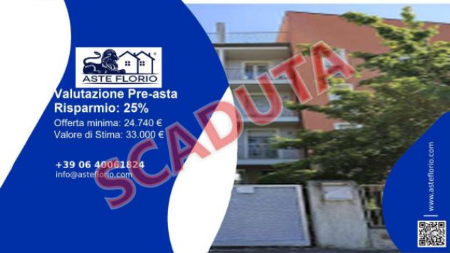 Immobile in asta di 49 m², box auto in vendita a Sermide e Felonica