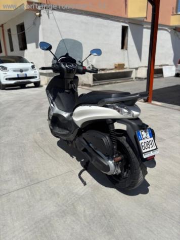 PIAGGIO Beverly 350 i.e. sport touring rif. 23723529 - Foto 3