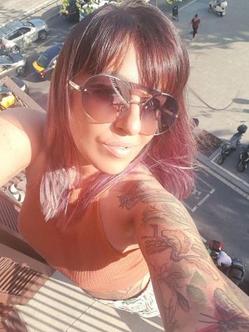 Lorena, separata, ma non sconfitta dalla vita Tel: