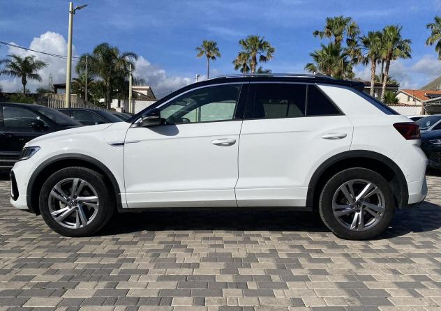 Volkswagen T-Roc R-Line 1.0 TSI 110 CV - Foto 7