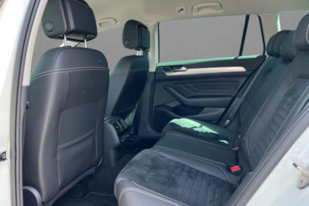 VOLKSWAGEN Passat Variant 2.0 TDI SCR EVO DSG Executive rif. 24048824 - Foto 5