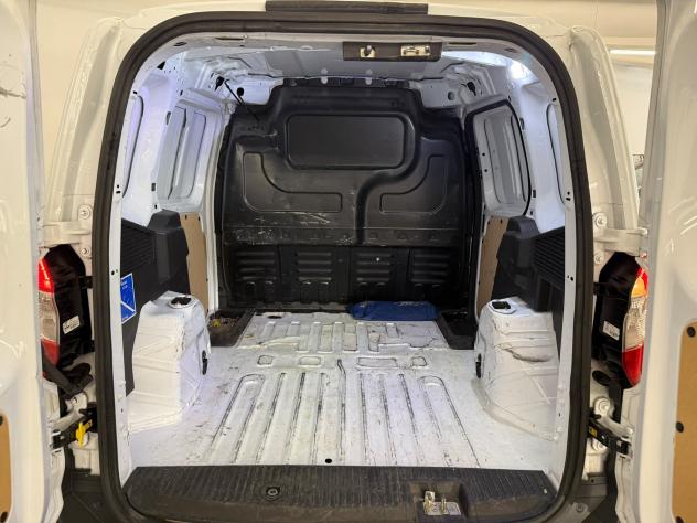 Ford Courier 1.5 TDCi 75 cv Trend - Foto 7