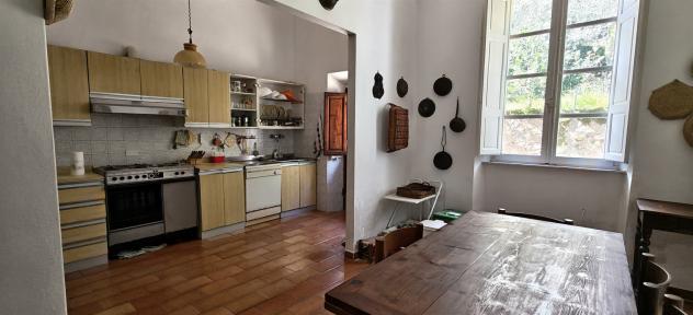 Villa d'epoca con ampi spazi esterni - Foto 12