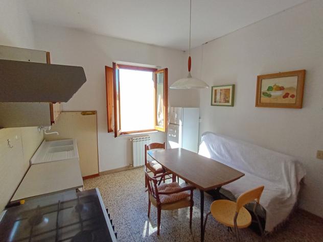 APPARTAMENTO di 4 vani e di 82 mq (GAMBASSI TERME) rif. G 26 - Foto 8