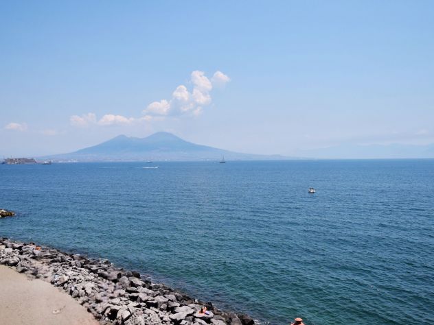 Via Posillipo: appartamento su due livelli con discesa a mare - Foto 10