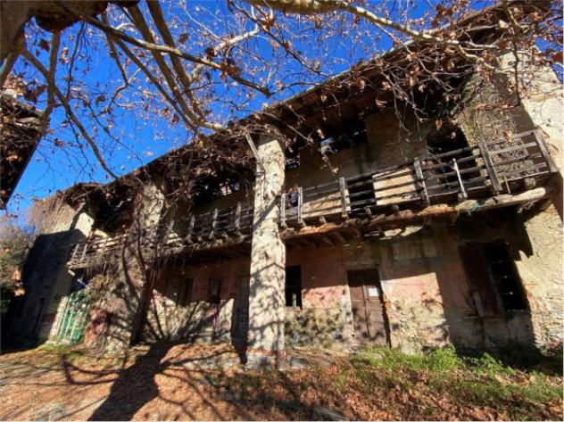 Rustico / Casale di 31000 m² con più di 5 locali in vendita a Galbiate - Foto 3