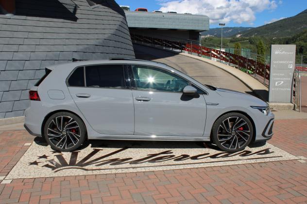 Volkswagen Golf 2.0TDI GTD DSG TETTO-19"-MATRIX-GANCIO - Foto 5