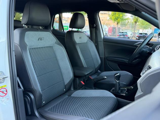 Volkswagen T-Cross T-Cross 1.0 tsi R-LINE 110cv - Foto 10
