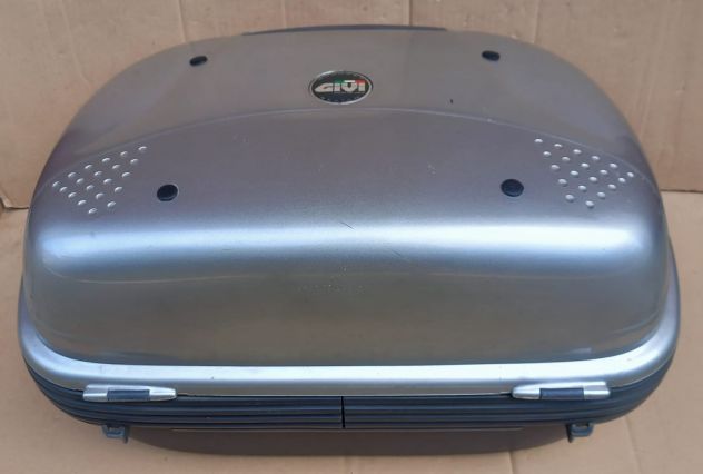 BAULETTO GIVI V46N da litri 46 con impianto luce stop - usato - Foto 3