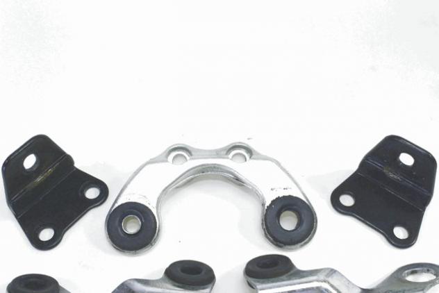 SET SUPPORTI SERBATOIO CARBURANTE MV AGUSTA BRUTALE 800 2012 - 2014 8000B5988 80A0B6332 8000B6350 FUEL TANK BRACKETS SET - Foto 2